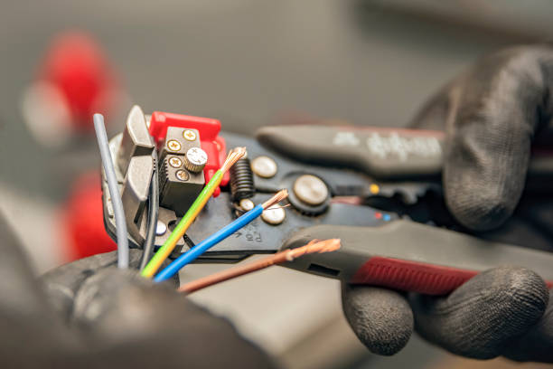 Best Electrical Installation Contractor  in Lake Shore, UT